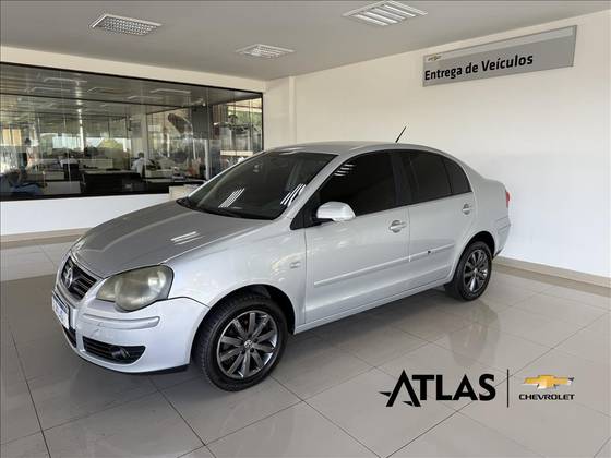 VOLKSWAGEN POLO SEDAN 1.6 MI COMFORTLINE 8V FLEX 4P MANUAL VOLKSWAGEN POLO SEDAN 1.6 MI COMFORTLINE 8V FLEX 4P MANUAL